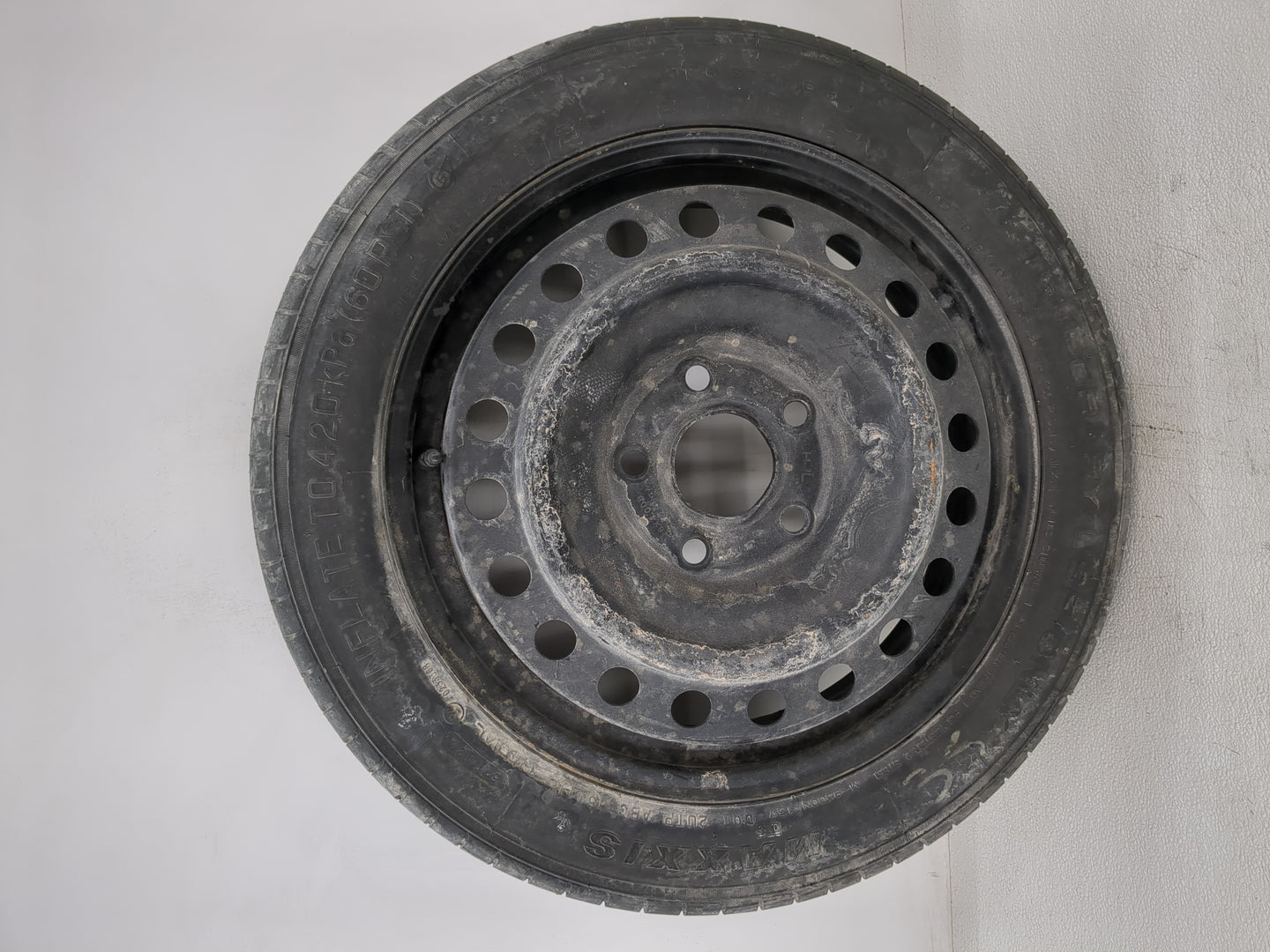 2016-2022 Chevrolet Malibu Spare Donut Tire Wheel Rim Oem 1175904 - Oemusedautoparts1.com