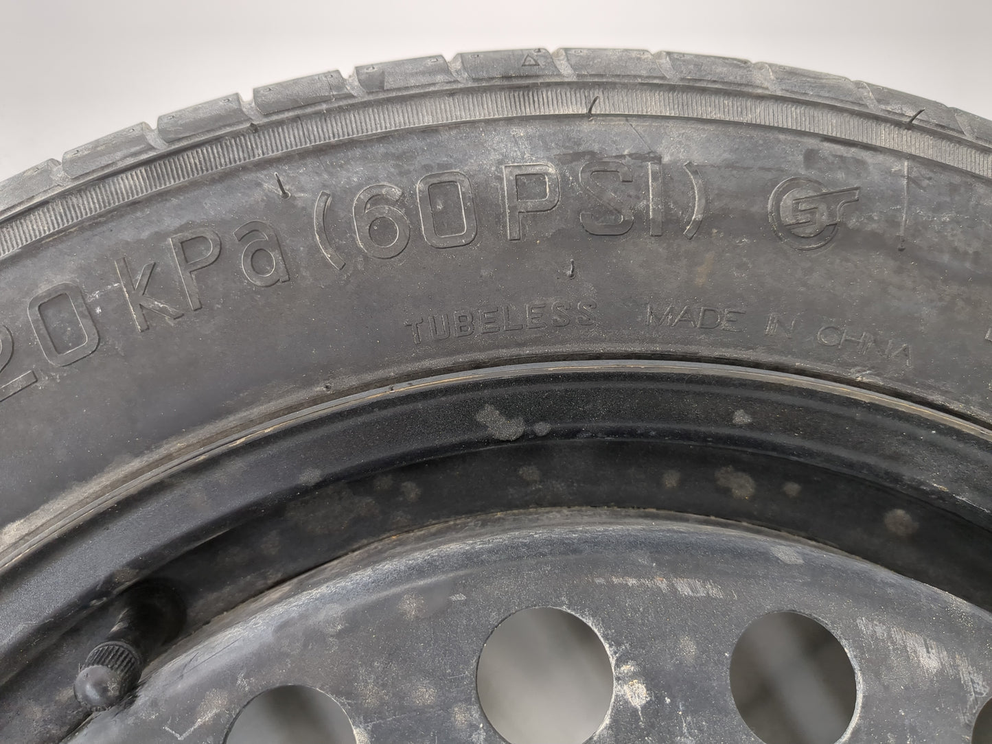 2016-2022 Chevrolet Malibu Spare Donut Tire Wheel Rim Oem 1175904 - Oemusedautoparts1.com