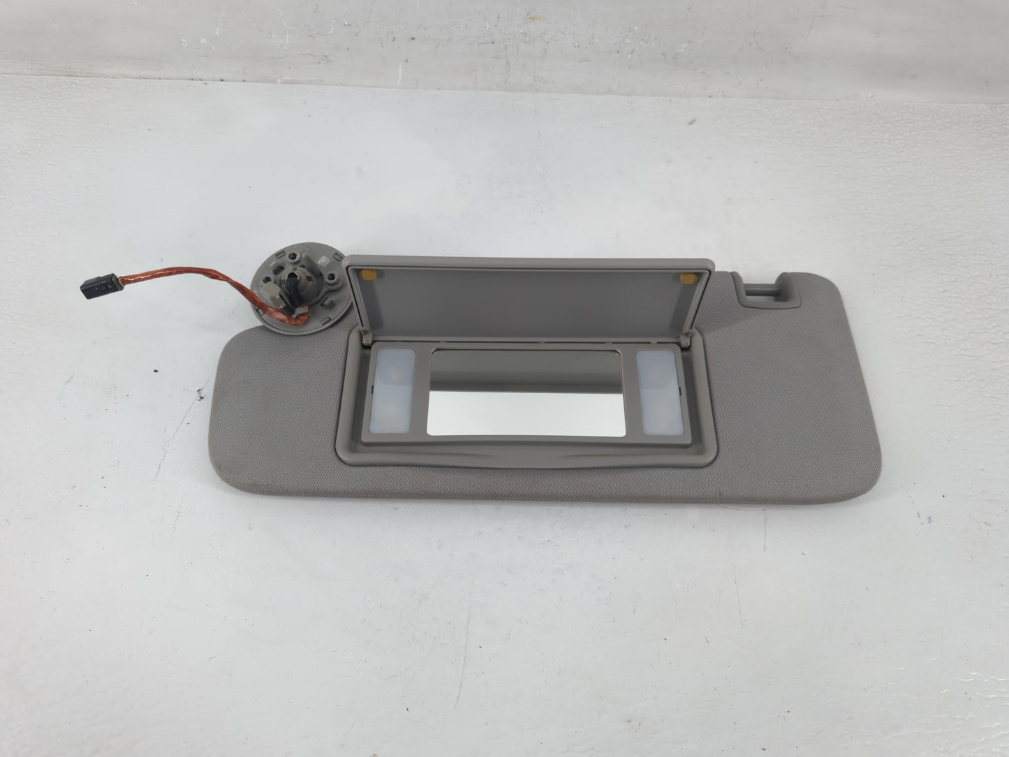 2016-2021 Chevrolet Malibu Sun Visor Shade Replacement Driver Left Mirror Fits Fits 2016 2017 2018 2019 2020 2021 OEM Used A