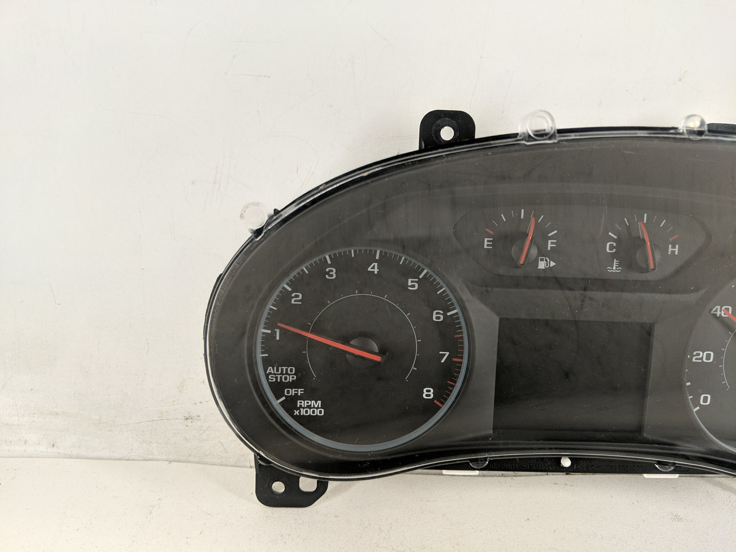 2017-2018 Chevrolet Malibu Instrument Cluster Speedometer Gauges P/N:84128302 Fits Fits 2017 2018 OEM Used Auto Parts - Oemu