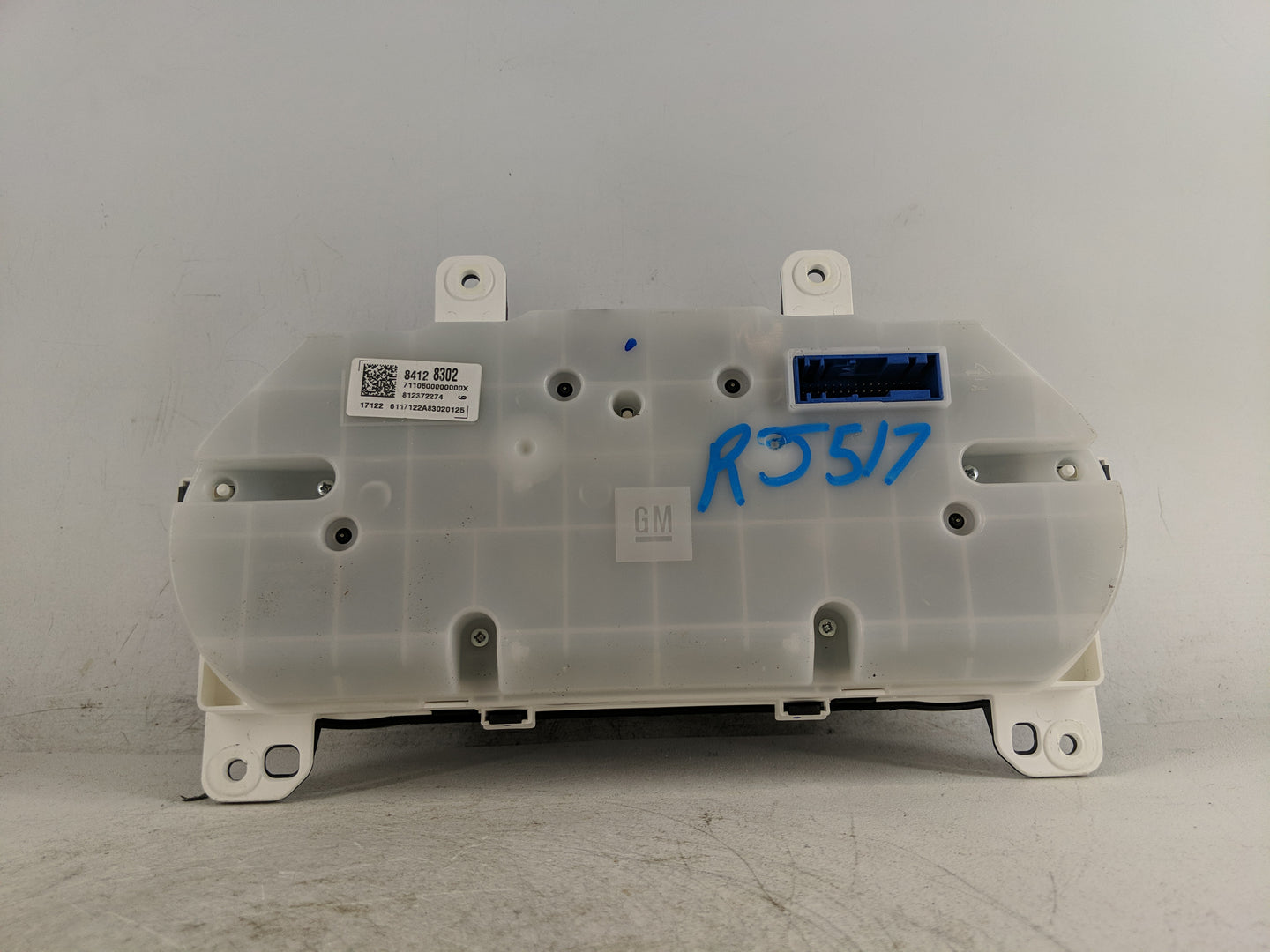 2017-2018 Chevrolet Malibu Instrument Cluster Speedometer Gauges P/N:84128302 Fits Fits 2017 2018 OEM Used Auto Parts - Oemu