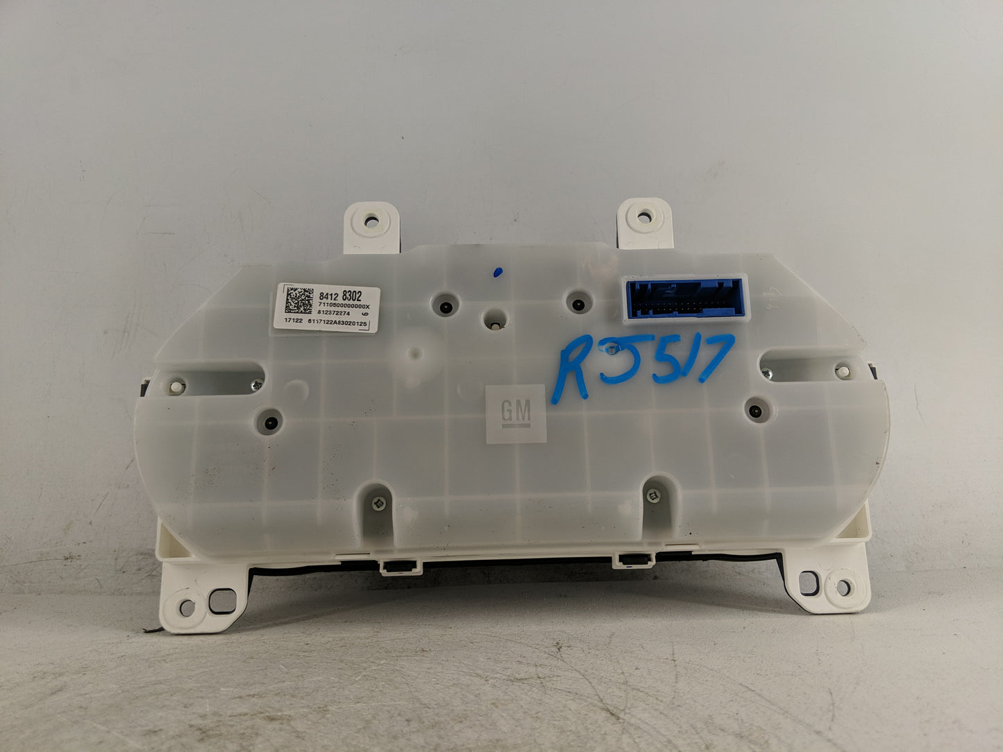 2017-2018 Chevrolet Malibu Instrument Cluster Speedometer Gauges P/N:84128302 Fits Fits 2017 2018 OEM Used Auto Parts - Oemu