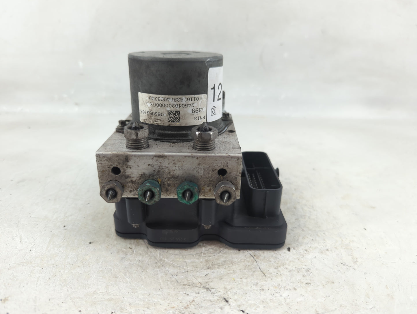 2017 Chevrolet Malibu ABS Pump Control Module Replacement P/N:8413 0399 Fits OEM Used Auto Parts - Oemusedautoparts1.com