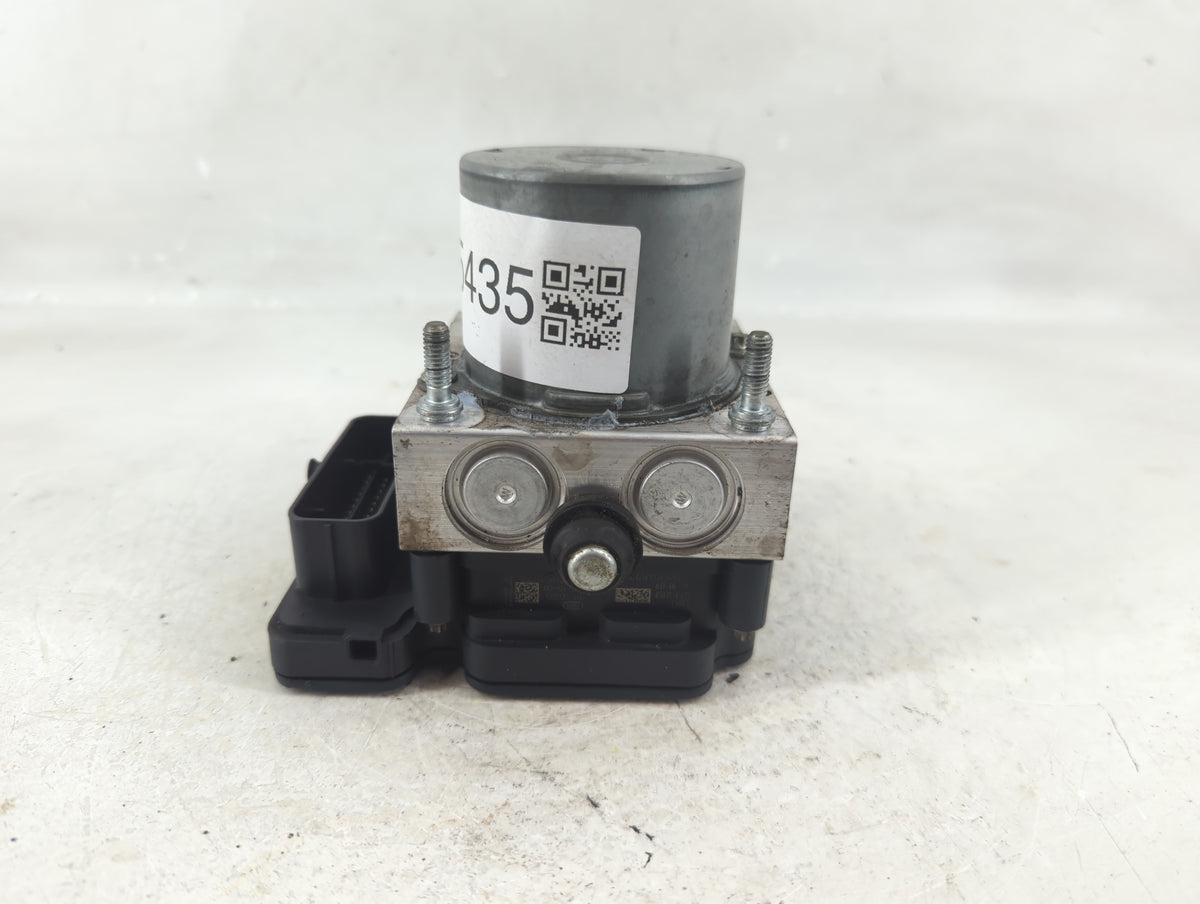 2017 Chevrolet Malibu Anti-Lock Brake ABS Pump Module Actuator OEM P/N:8413 0399 Fits OEM Used Auto Parts - Oemusedautoparts