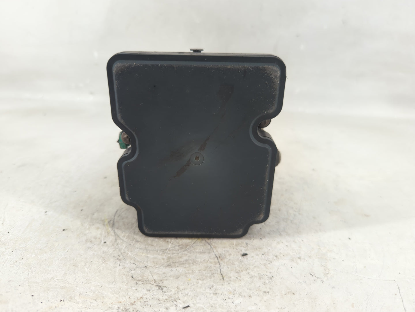 2017 Chevrolet Malibu ABS Pump Control Module Replacement P/N:8413 0399 Fits OEM Used Auto Parts - Oemusedautoparts1.com