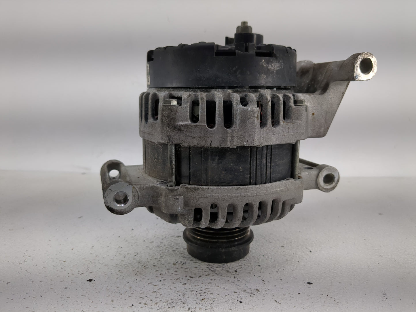 2016-2018 Chevrolet Malibu Alternator Replacement Generator Charging Assembly Engine OEM P/N:A005TV0181ZC 13506528 Fits OEM 