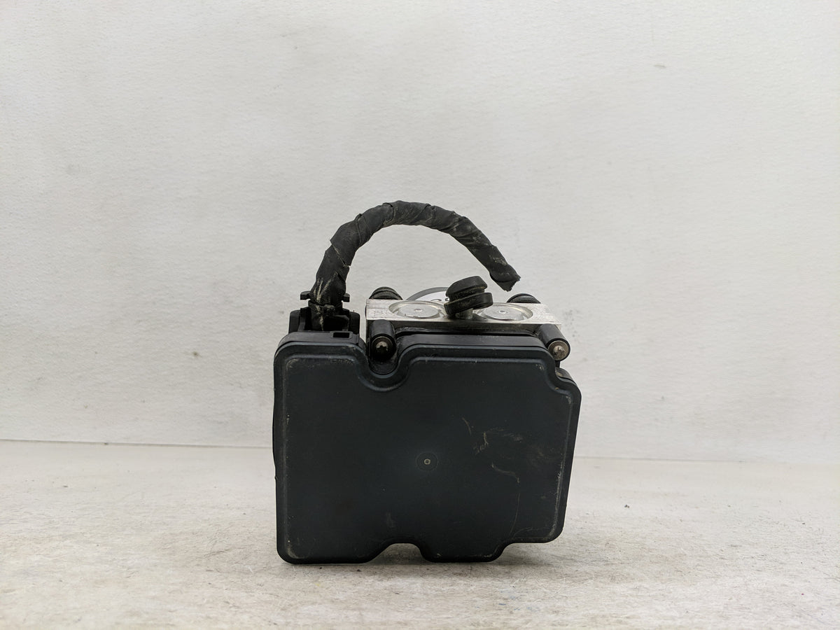 2017 Chevrolet Malibu Anti-Lock Brake ABS Pump Module Actuator OEM P/N:06505576 Fits OEM Used Auto Parts - Oemusedautoparts1