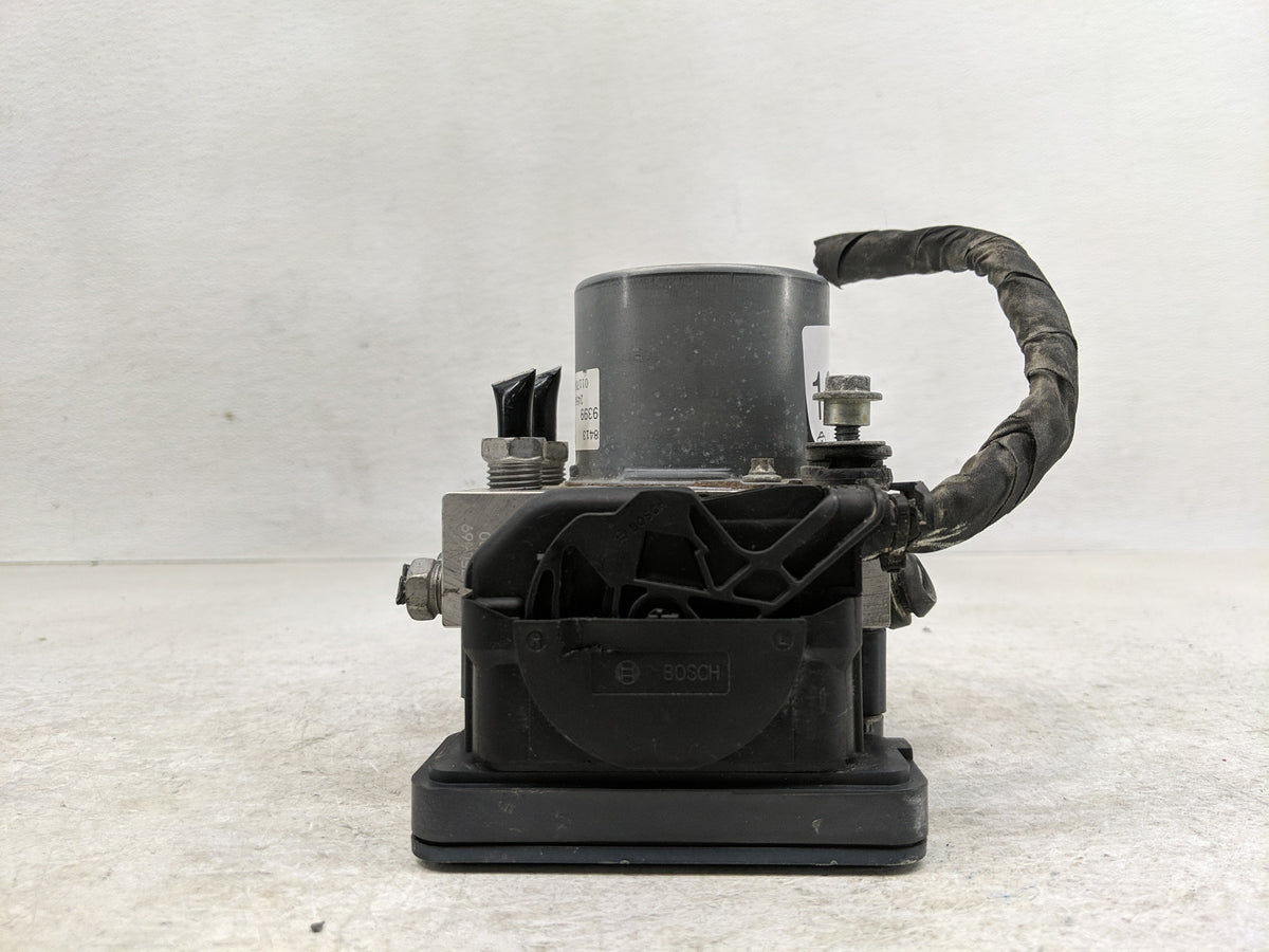 2017 Chevrolet Malibu Anti-Lock Brake ABS Pump Module Actuator OEM P/N:06505576 Fits OEM Used Auto Parts - Oemusedautoparts1