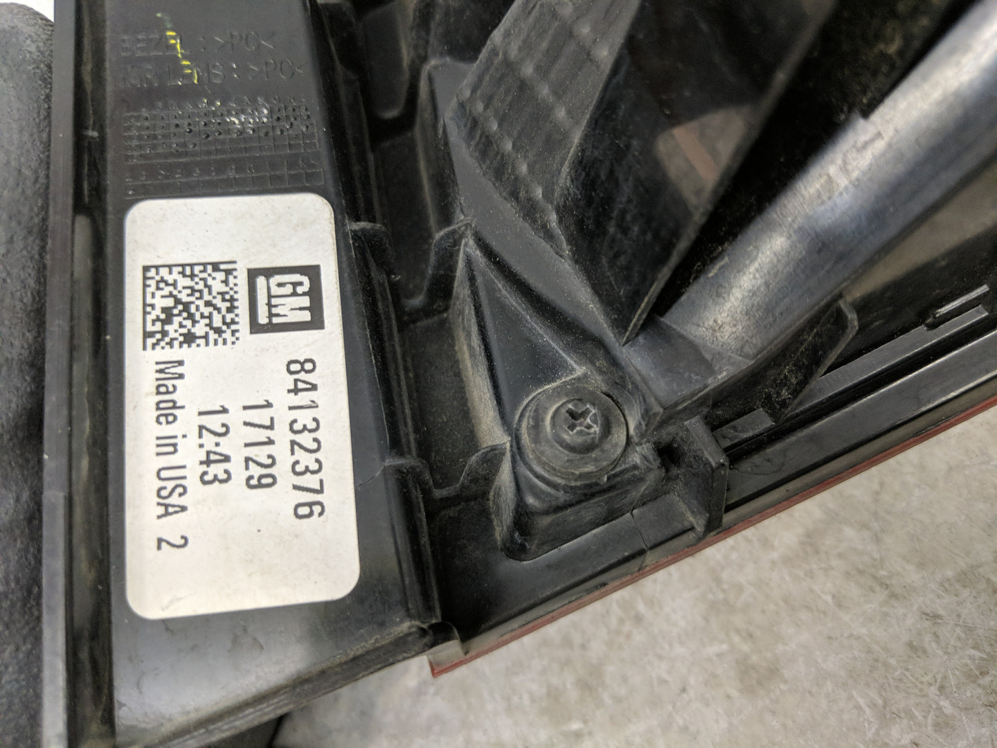 2016-2021 Chevrolet Malibu Tail Light Assembly Driver Left OEM P/N:84132376 Fits Fits 2016 2017 2018 2019 2020 2021 OEM Used