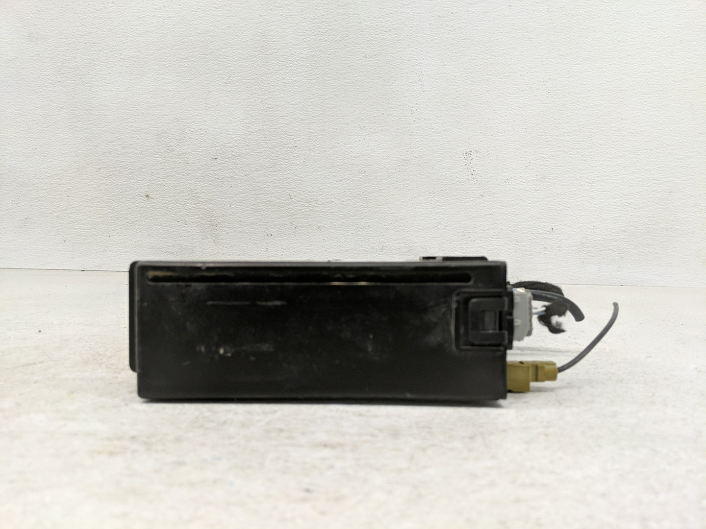 2017-2018 Chevrolet Malibu Radio AM FM Cd Player Receiver Replacement P/N:84222866 Fits Fits 2017 2018 2019 2020 2021 OEM Us