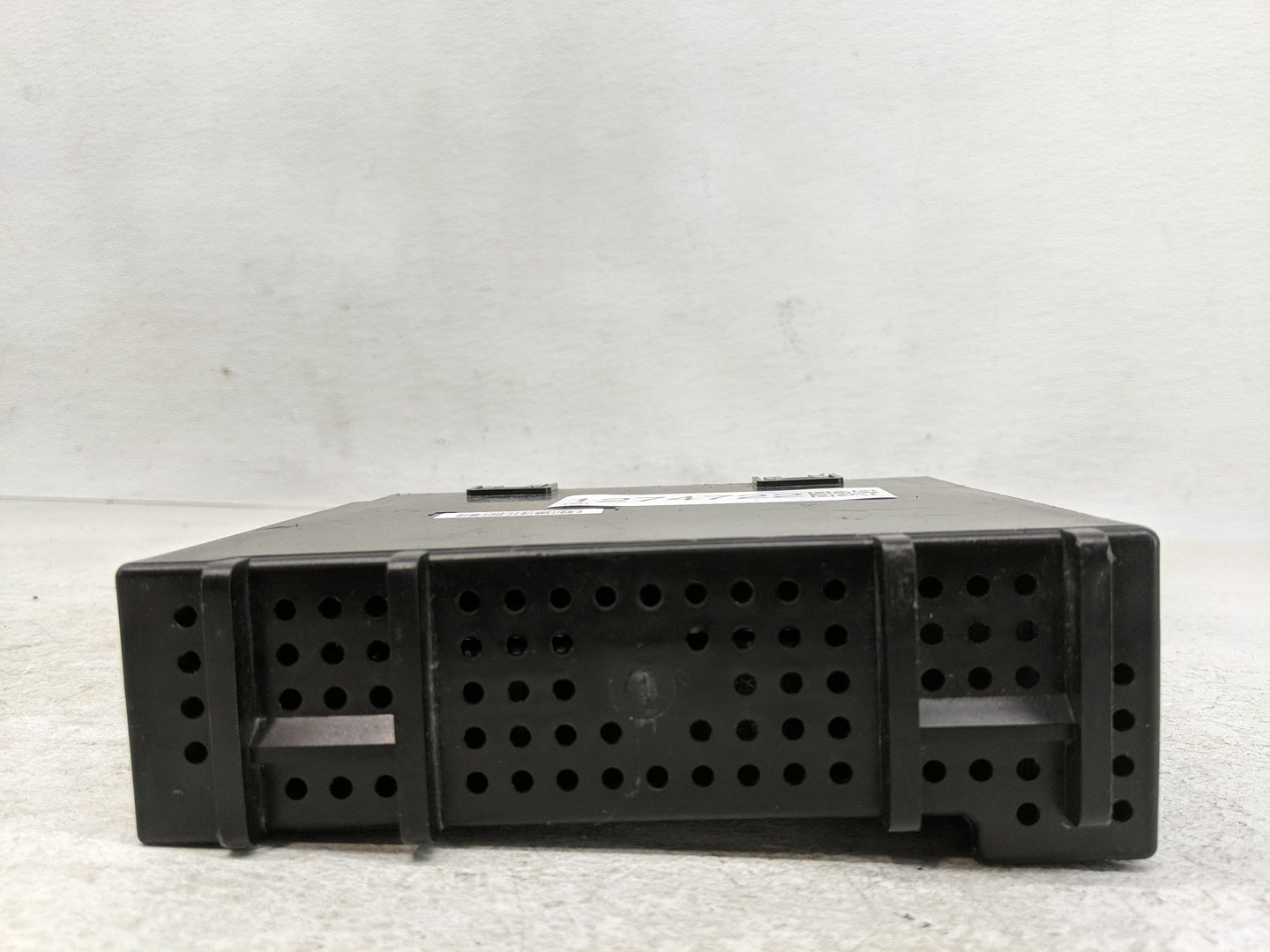 2017-2018 Chevrolet Malibu Radio AM FM Cd Player Receiver Replacement P/N:84222866 Fits Fits 2017 2018 2019 2020 2021 OEM Us