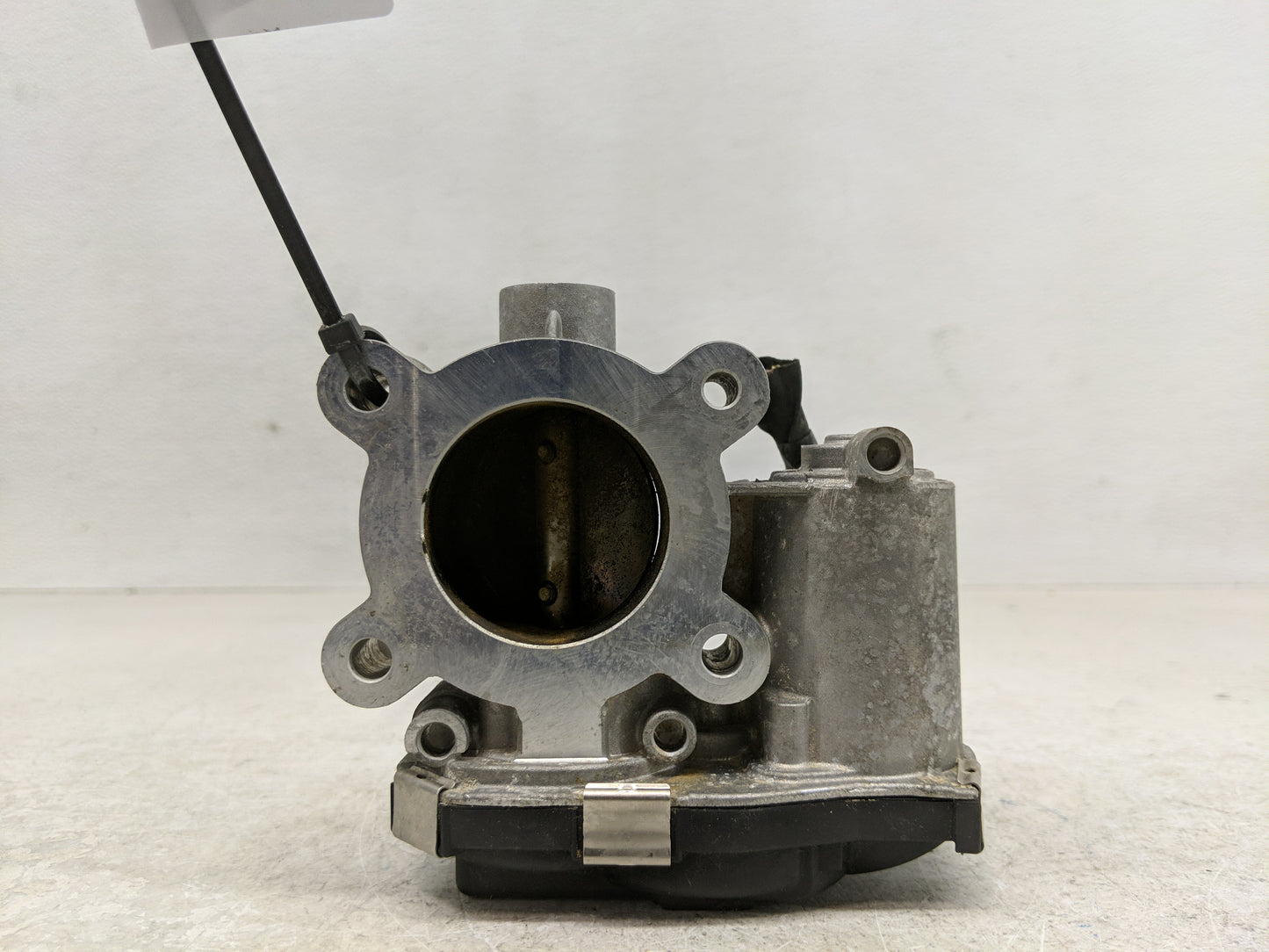 2016-2021 Chevrolet Malibu Throttle Body Fits Fits 2016 2017 2018 2019 2020 2021 2022 OEM Used Auto Parts - Oemusedautoparts