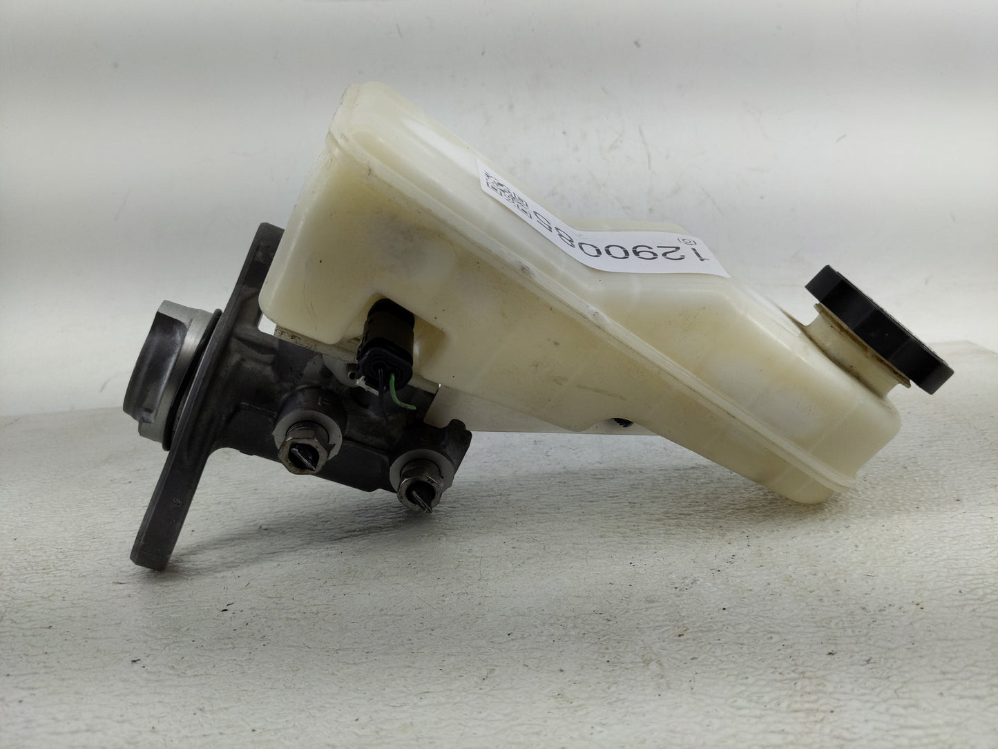 2017 Chevrolet Malibu Power Brake Booster Oem 1290085 - Oemusedautoparts1.com
