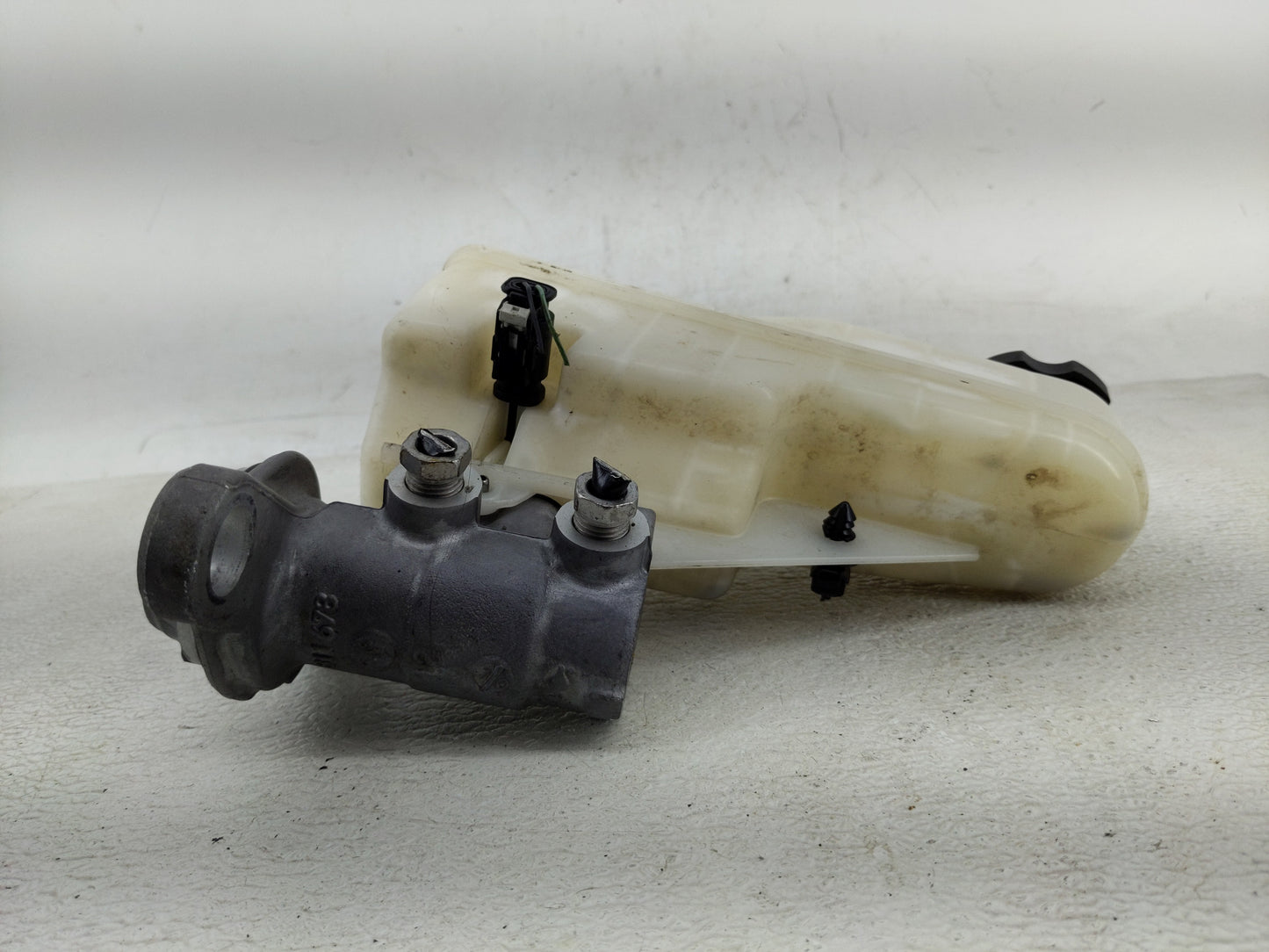 2017 Chevrolet Malibu Power Brake Booster Oem 1290085 - Oemusedautoparts1.com