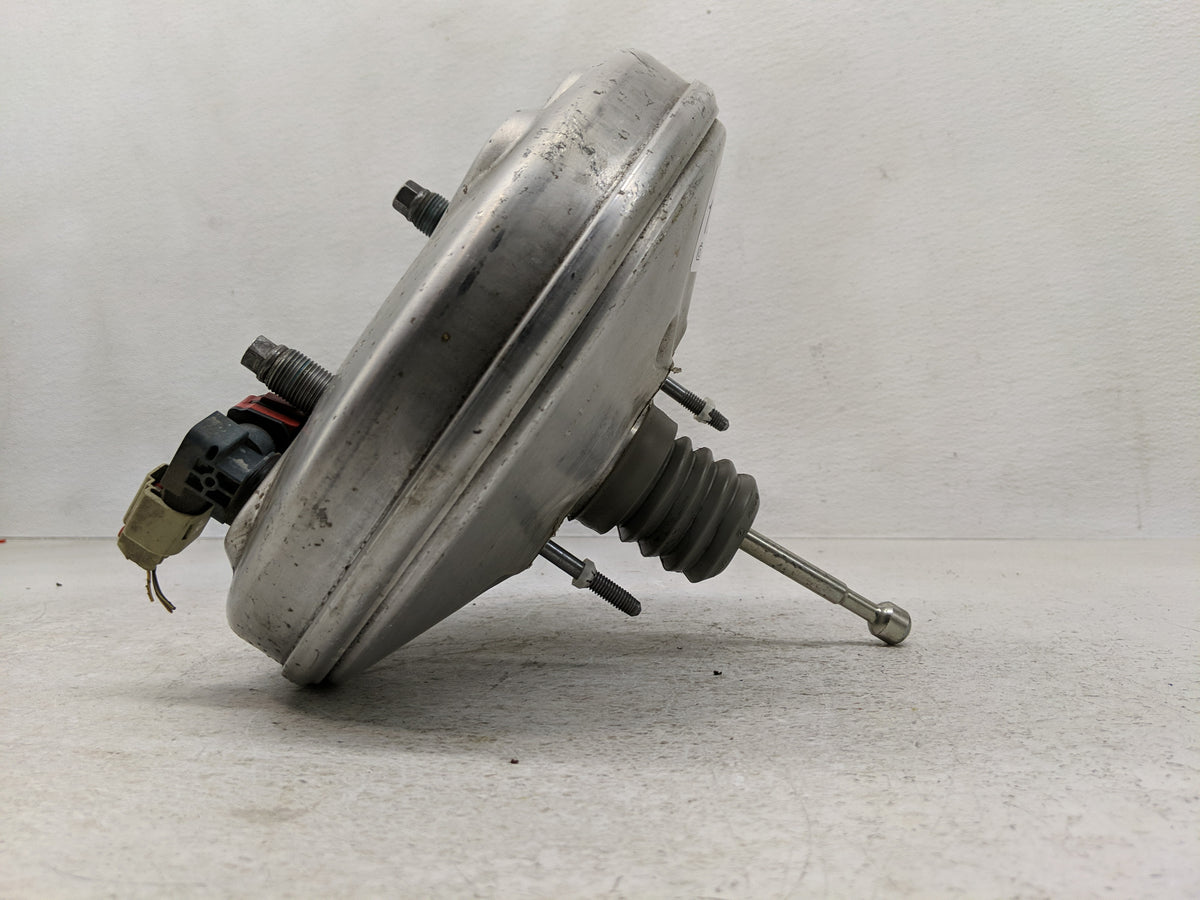 2017 Chevrolet Malibu Power Brake Booster Oem 1299609 - Oemusedautoparts1.com
