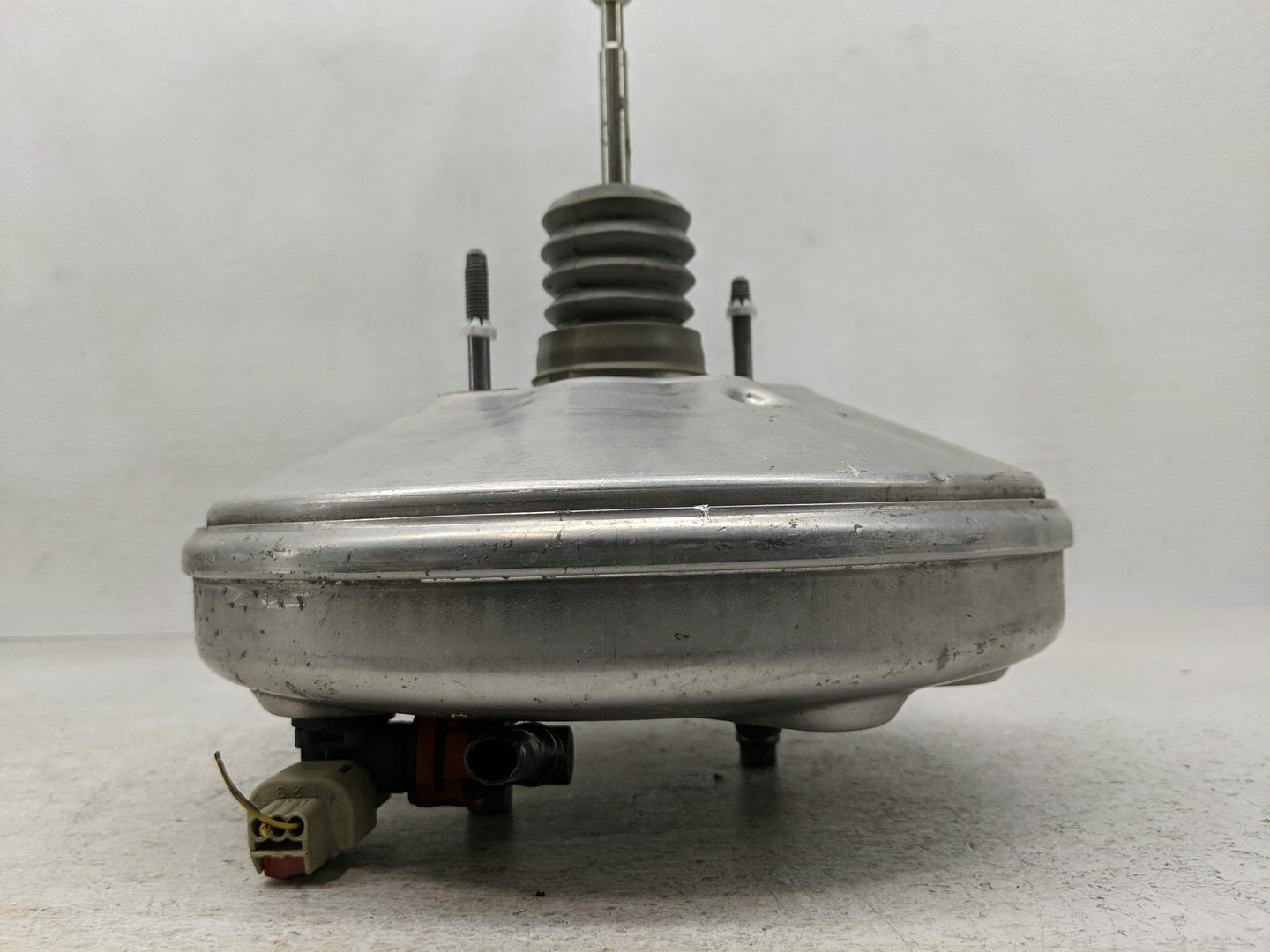 2017 Chevrolet Malibu Power Brake Booster Oem 1299609 - Oemusedautoparts1.com