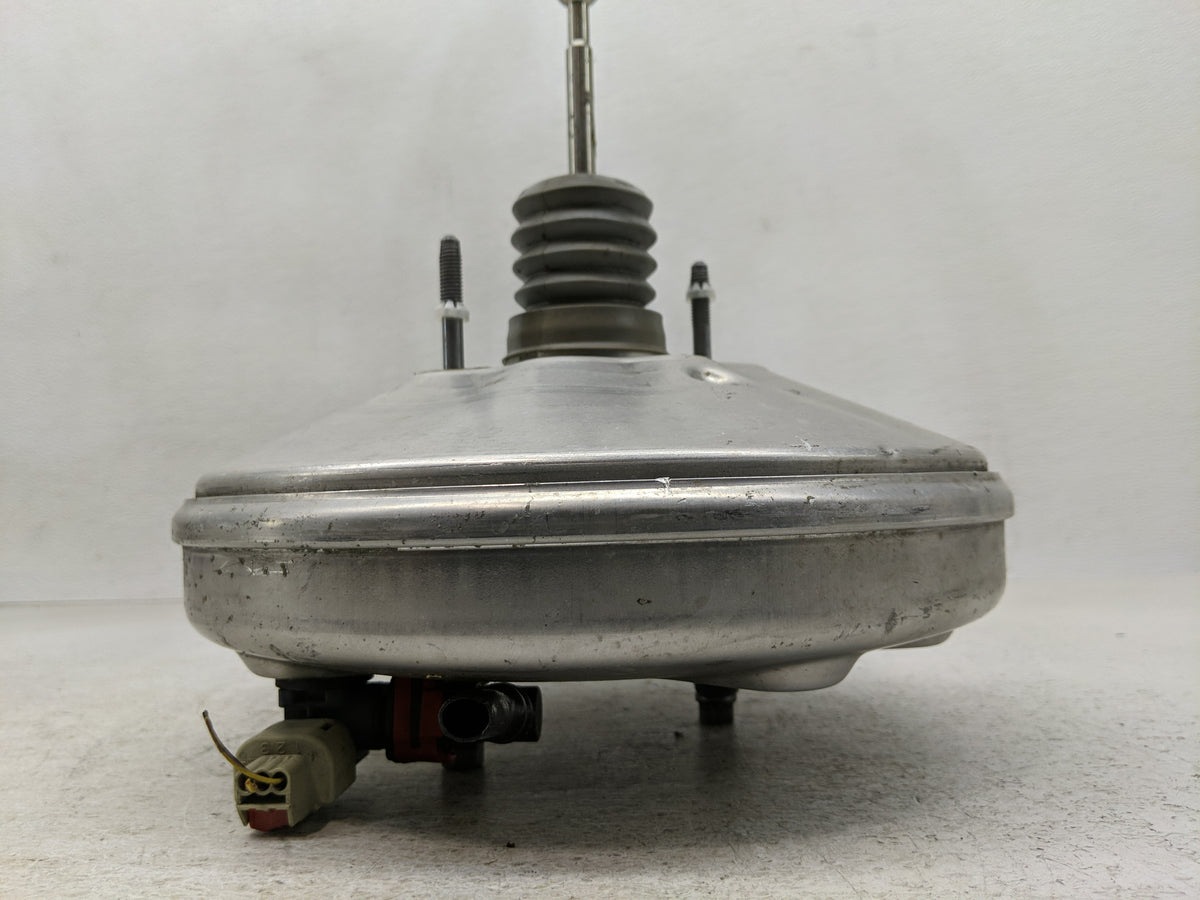 2017 Chevrolet Malibu Power Brake Booster Oem 1299609 - Oemusedautoparts1.com