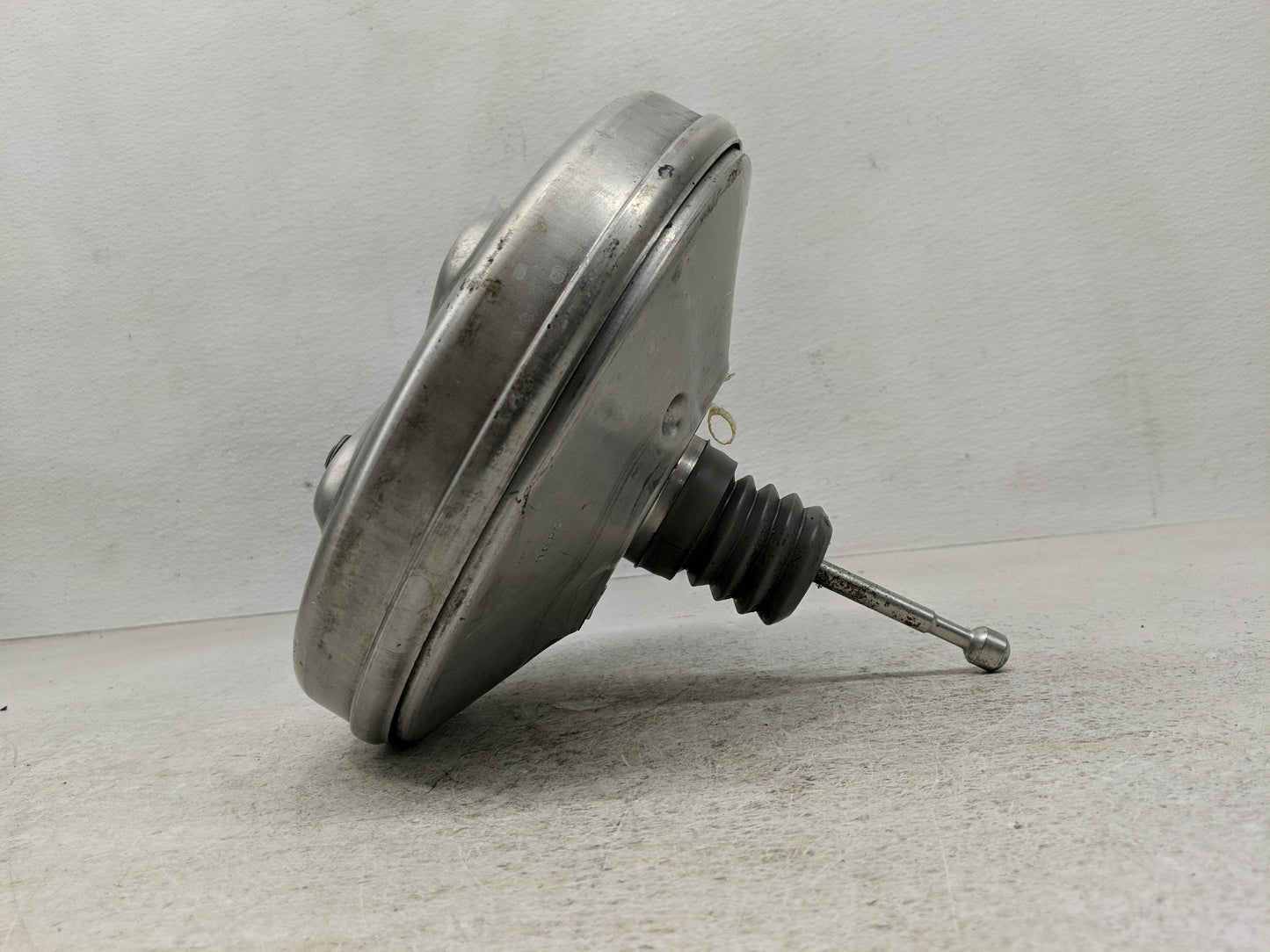 2017 Chevrolet Malibu Power Brake Booster Oem 1300906 - Oemusedautoparts1.com