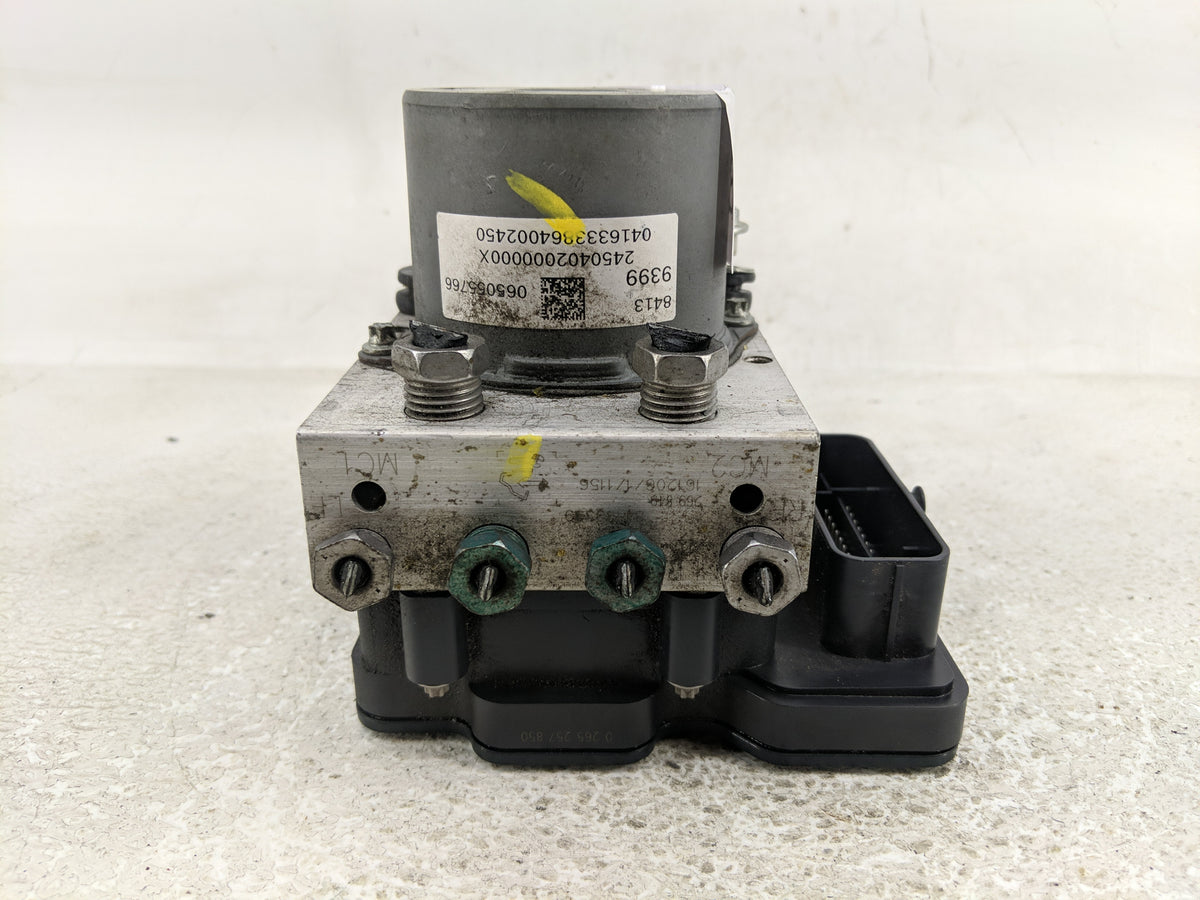 2017 Chevrolet Malibu Anti-Lock Brake ABS Pump Module Actuator OEM P/N:065055766 Fits OEM Used Auto Parts - Oemusedautoparts