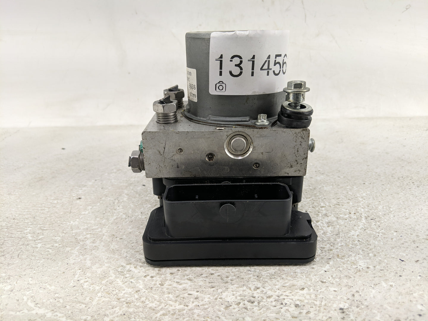 2017 Chevrolet Malibu ABS Pump Control Module Replacement P/N:065055766 Fits OEM Used Auto Parts - Oemusedautoparts1.com