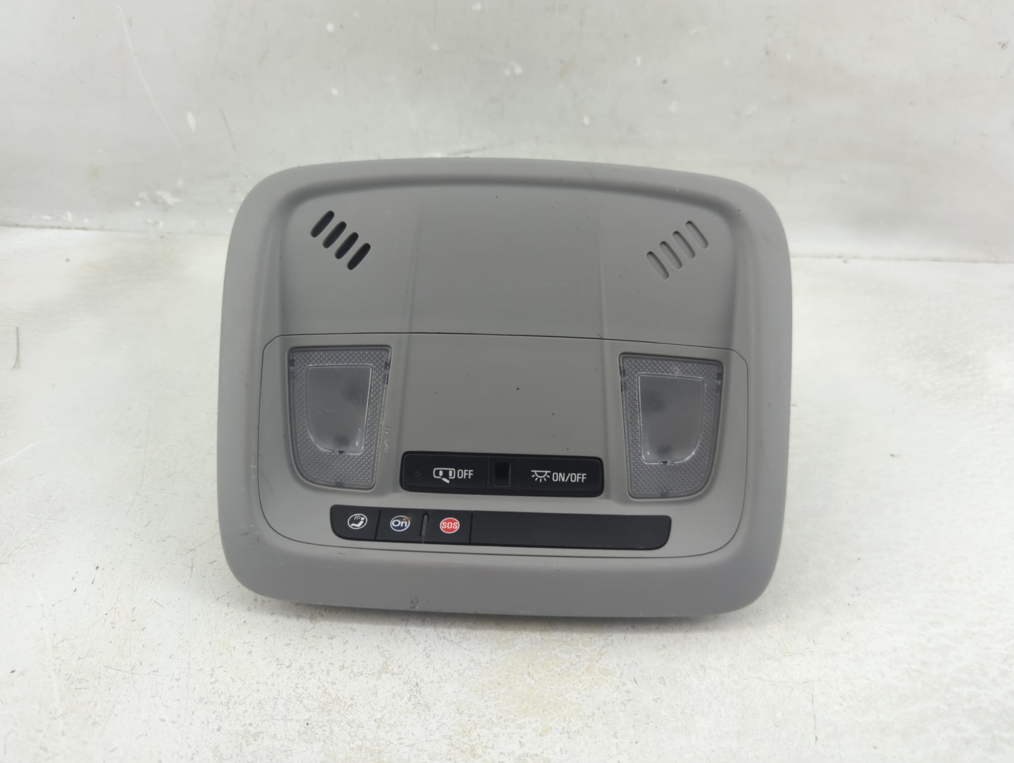 2016-2021 Chevrolet Malibu Overhead Roof Console 1321832 - Oemusedautoparts1.com
