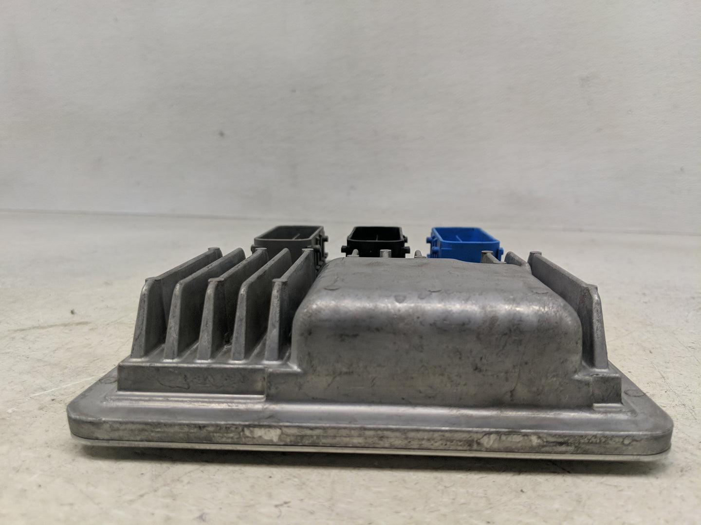 2017-2021 Chevrolet Malibu PCM Engine Control Computer ECU ECM PCU OEM P/N:811839393 12680876 Fits OEM Used Auto Parts - Oem