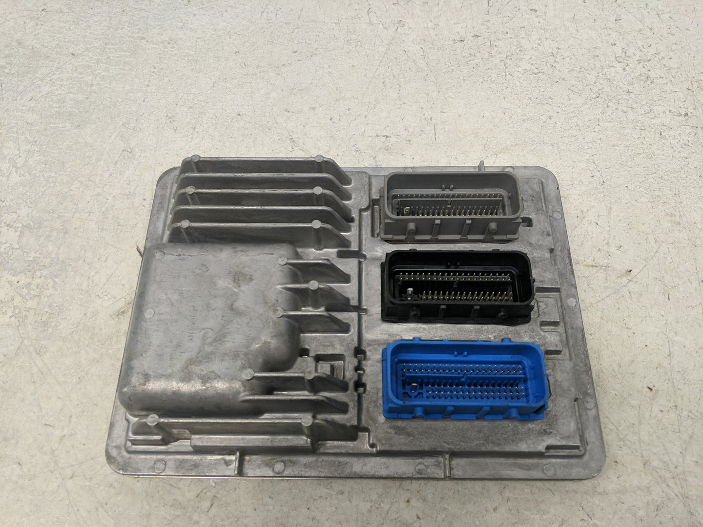 2017-2021 Chevrolet Malibu PCM Engine Control Computer ECU ECM PCU OEM P/N:811839393 12680876 Fits OEM Used Auto Parts - Oem