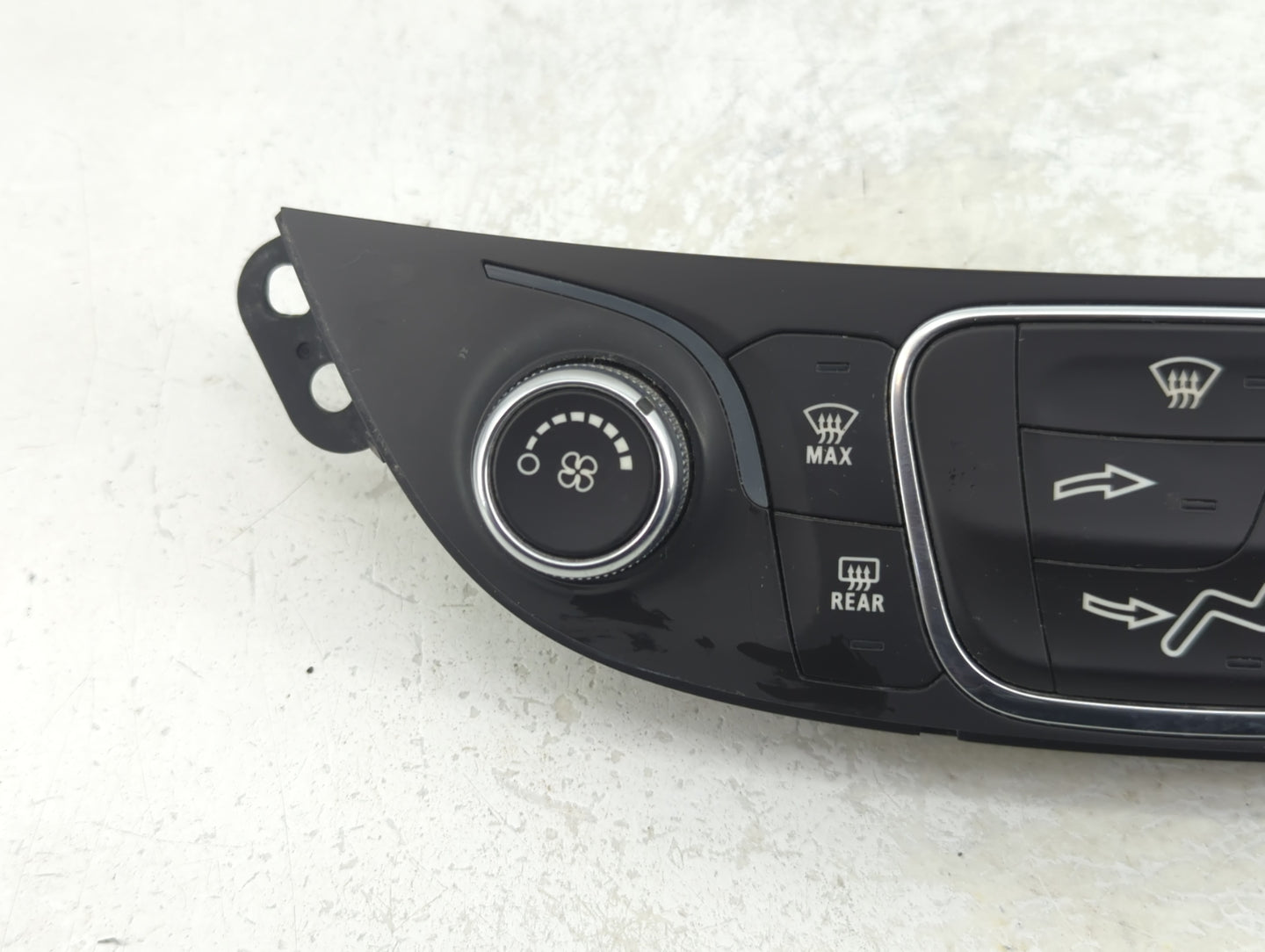 2016-2017 Chevrolet Malibu Climate Control Module Temperature AC/Heater Replacement P/N:000235226 84178406 Fits Fits 2016 20