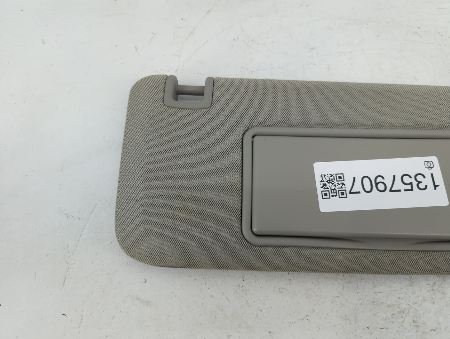 2016-2021 Chevrolet Malibu Sun Visor Shade Replacement Passenger Right Mirror Fits Fits 2016 2017 2018 2019 2020 2021 OEM Us