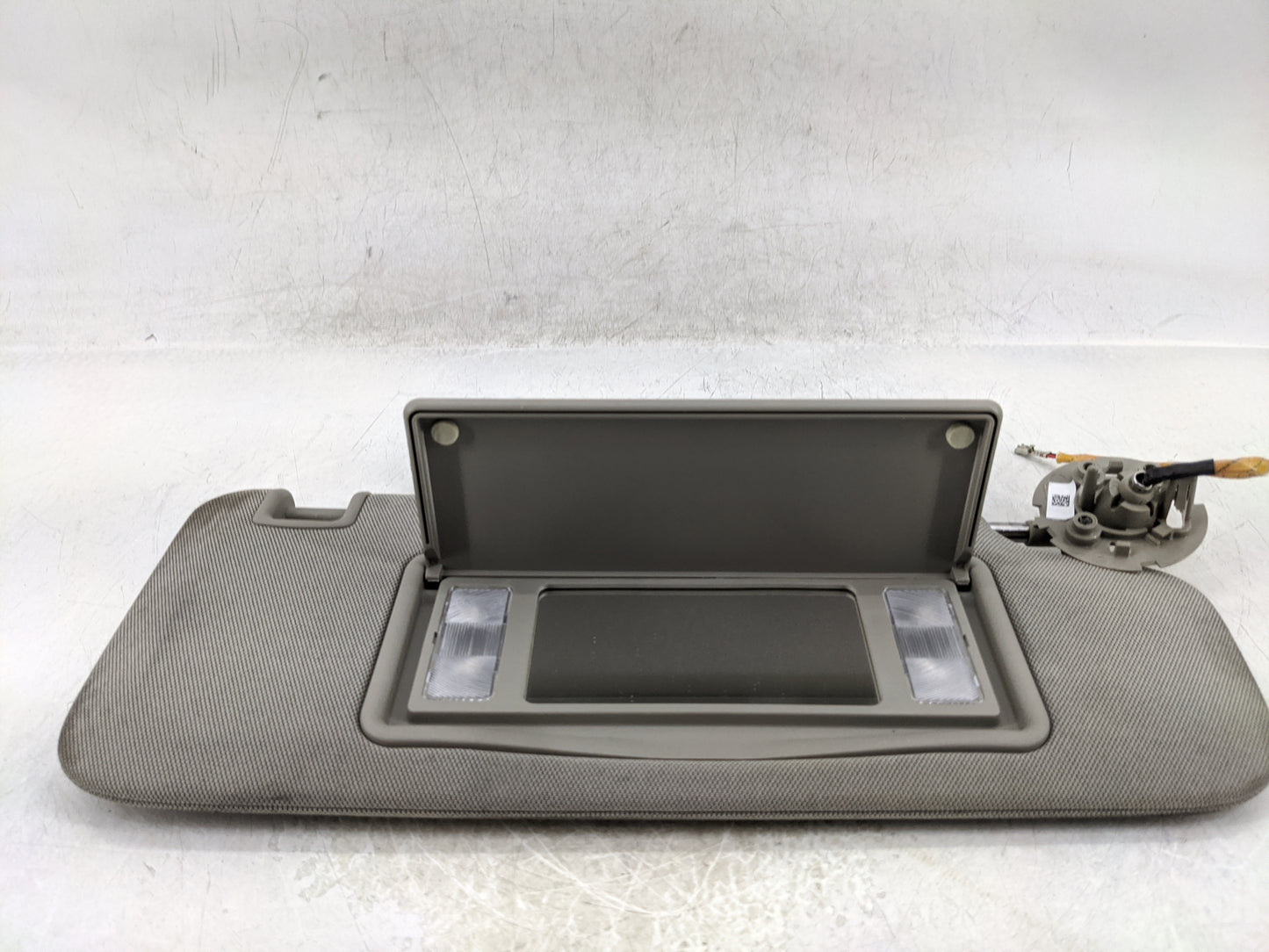 2016-2021 Chevrolet Malibu Sun Visor Shade Replacement Passenger Right Mirror Fits Fits 2016 2017 2018 2019 2020 2021 OEM Us