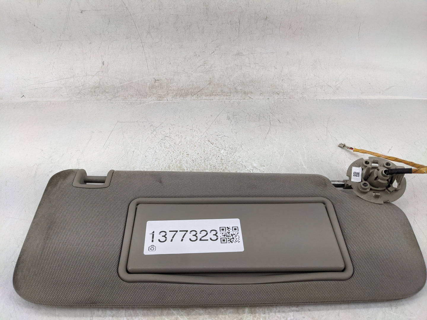 2016-2021 Chevrolet Malibu Sun Visor Shade Replacement Passenger Right Mirror Fits Fits 2016 2017 2018 2019 2020 2021 OEM Us