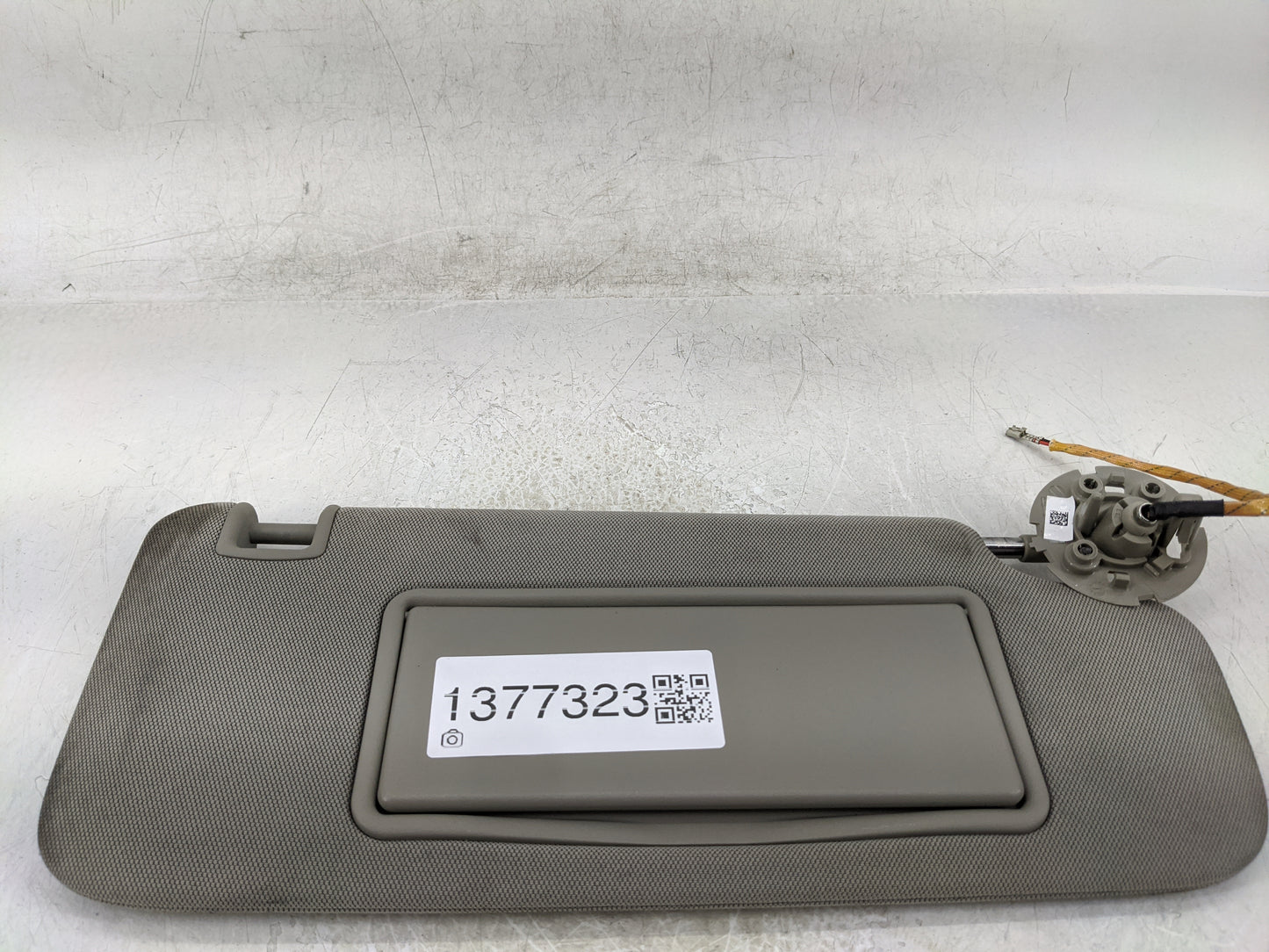 2016-2021 Chevrolet Malibu Sun Visor Shade Replacement Passenger Right Mirror Fits Fits 2016 2017 2018 2019 2020 2021 OEM Us