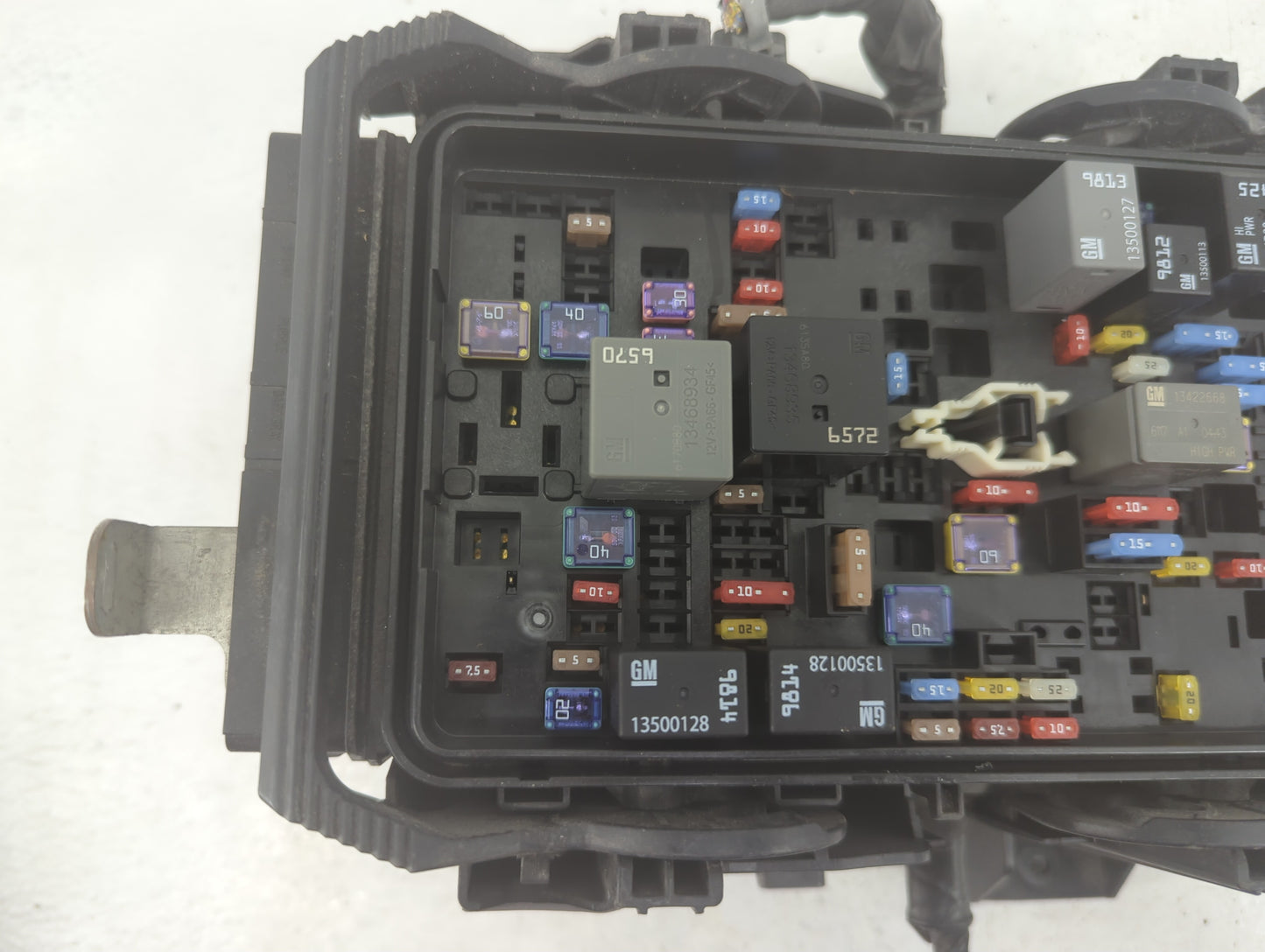 2017-2018 Chevrolet Malibu Fusebox Fuse Box Panel Relay Module Fits Fits 2017 2018 OEM Used Auto Parts - Oemusedautoparts1.c