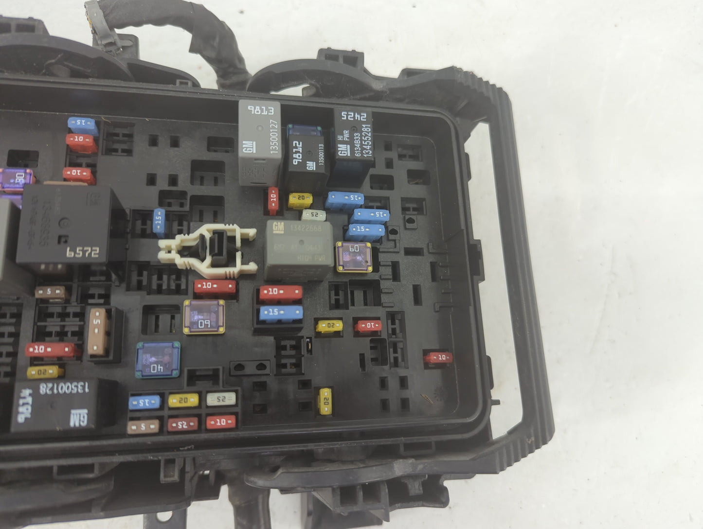 2017-2018 Chevrolet Malibu Fusebox Fuse Box Panel Relay Module Fits Fits 2017 2018 OEM Used Auto Parts - Oemusedautoparts1.c