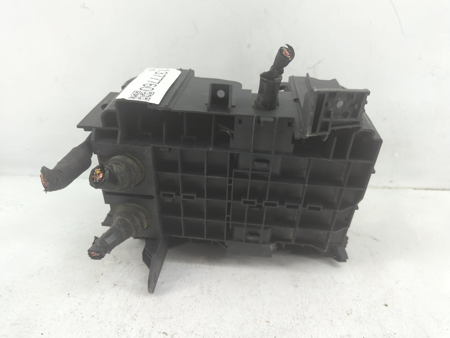 2017-2018 Chevrolet Malibu Fusebox Fuse Box Panel Relay Module Fits Fits 2017 2018 OEM Used Auto Parts - Oemusedautoparts1.c