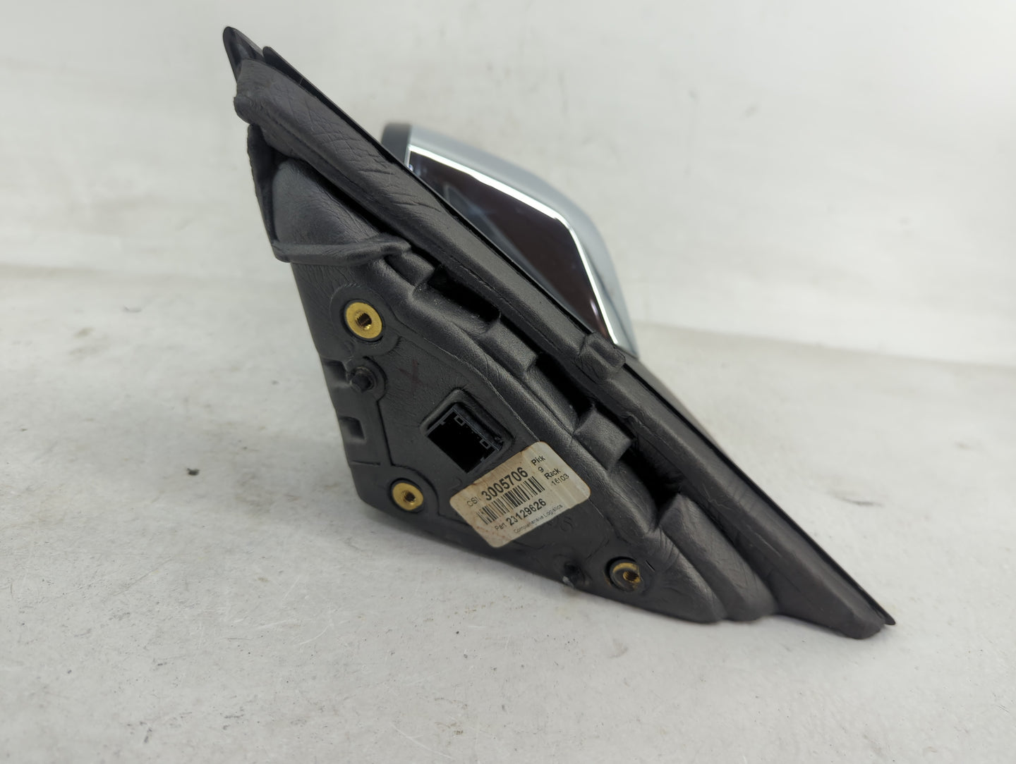 2016-2018 Chevrolet Malibu Driver Side View Mirror - Left Door Mirror OEM Used - Oemusedautoparts1.com