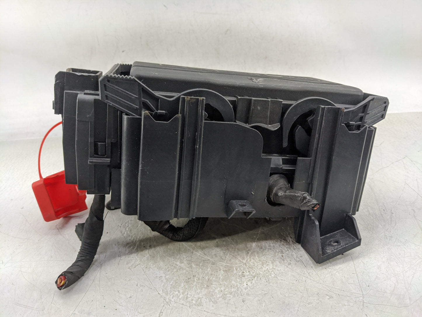 2016-2017 Chevrolet Malibu Fusebox Fuse Box Panel Relay Module Fits Fits 2016 2017 OEM Used Auto Parts - Oemusedautoparts1.c