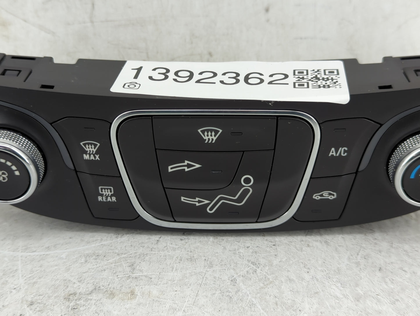 2016-2017 Chevrolet Malibu Climate Control Module Temperature AC/Heater Replacement P/N:000235226 84178406 Fits Fits 2016 20