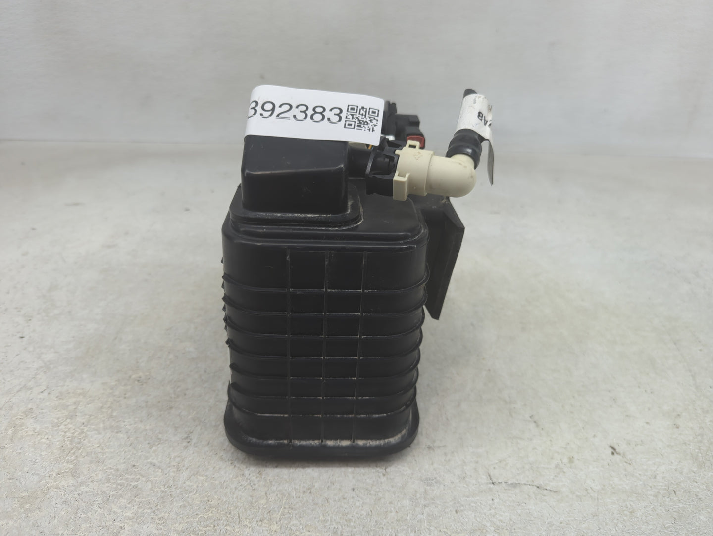 2017 Chevrolet Malibu Fuel Vapor Charcoal Canister 1392383 - Oemusedautoparts1.com