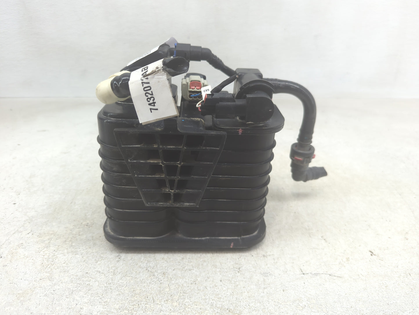 2017 Chevrolet Malibu Fuel Vapor Charcoal Canister 1392383 - Oemusedautoparts1.com