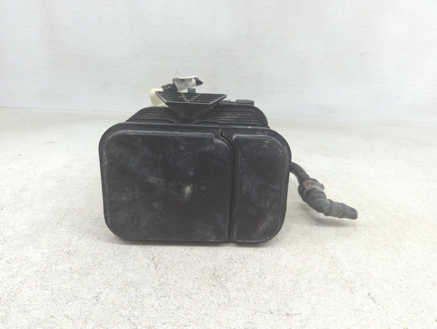 2017 Chevrolet Malibu Fuel Vapor Charcoal Canister - Oemusedautoparts1.com
