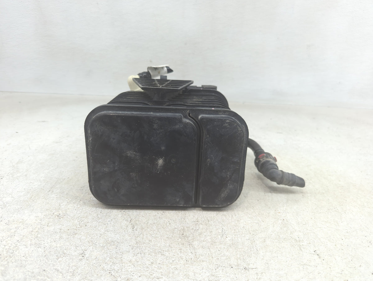 2017 Chevrolet Malibu Fuel Vapor Charcoal Canister 1392383 - Oemusedautoparts1.com