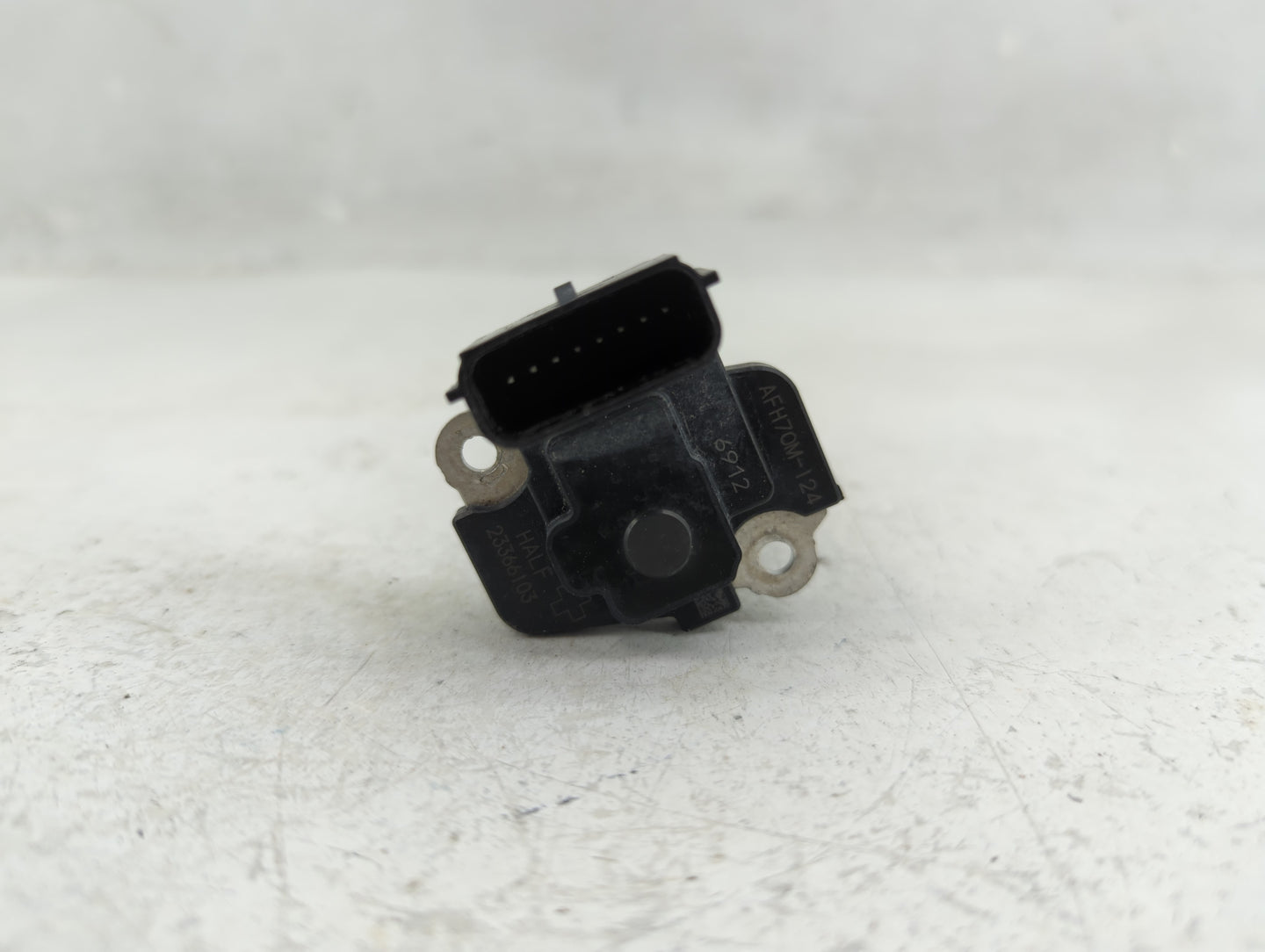 2016-2021 Chevrolet Malibu Mass Air Flow Meter Maf - Oemusedautoparts1.com