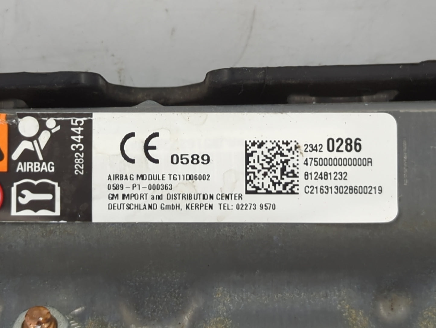 2016-2021 Chevrolet Malibu Air Bag Passenger Right Knee OEM P/N:23420286 Fits Fits 2016 2017 2018 2019 2020 2021 OEM Used Au