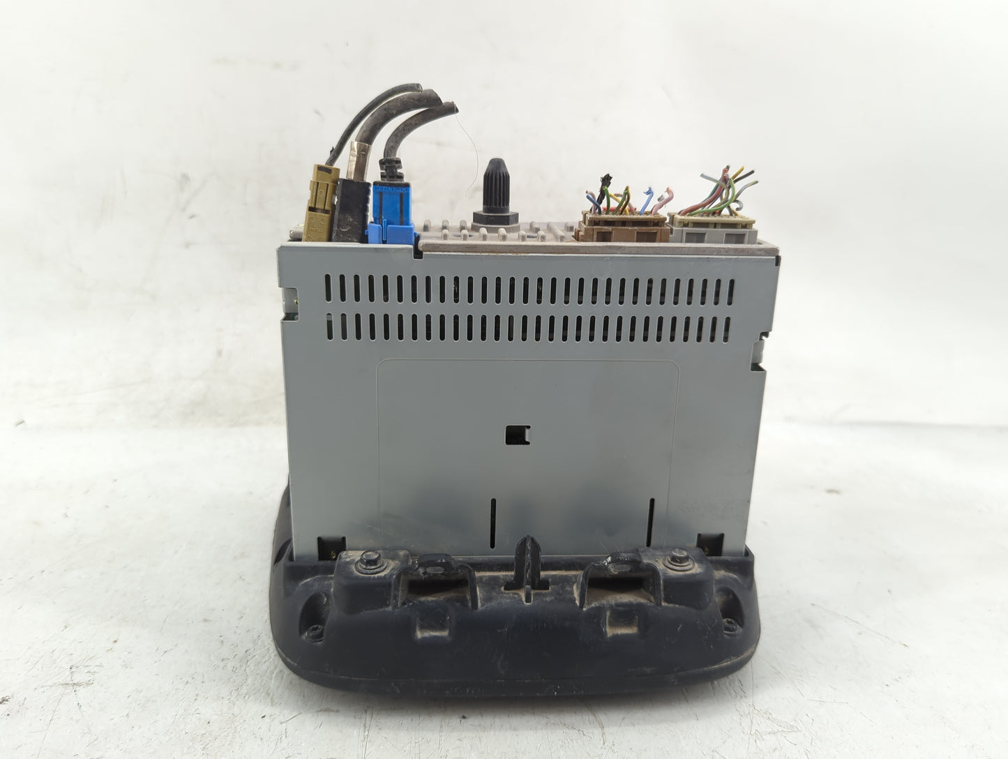 2017 Chevrolet Malibu Radio AM FM Cd Player Receiver Replacement P/N:42532827 Fits OEM Used Auto Parts - Oemusedautoparts1.c