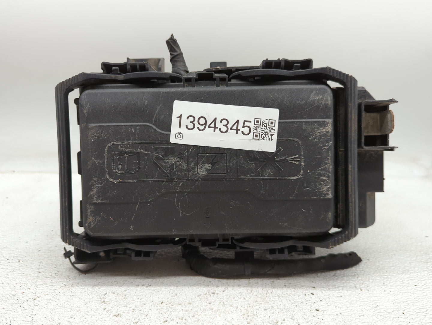 2016-2017 Chevrolet Malibu Fusebox Fuse Box Panel Relay Module Fits Fits 2016 2017 OEM Used Auto Parts - Oemusedautoparts1.c
