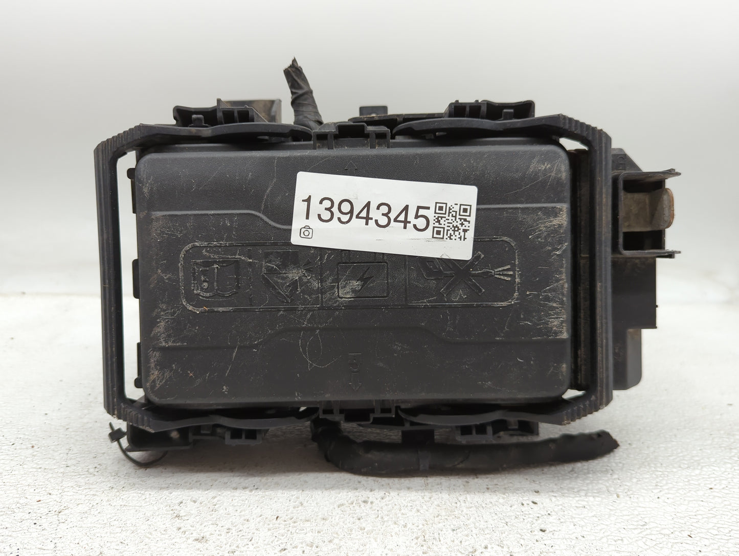 2016-2017 Chevrolet Malibu Fusebox Fuse Box Panel Relay Module Fits Fits 2016 2017 OEM Used Auto Parts - Oemusedautoparts1.c