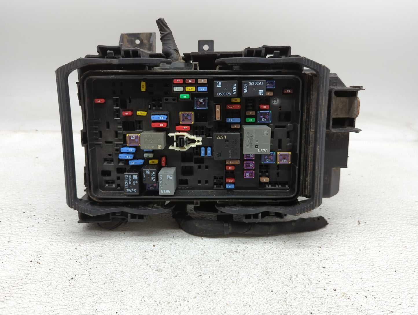2016-2017 Chevrolet Malibu Fusebox Fuse Box Panel Relay Module Fits Fits 2016 2017 OEM Used Auto Parts - Oemusedautoparts1.c