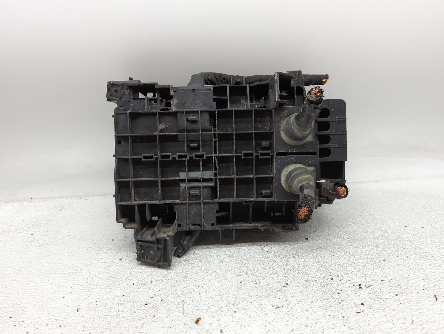 2016-2017 Chevrolet Malibu Fusebox Fuse Box Panel Relay Module Fits Fits 2016 2017 OEM Used Auto Parts - Oemusedautoparts1.c