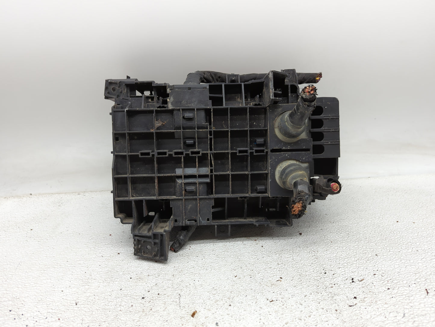 2016-2017 Chevrolet Malibu Fusebox Fuse Box Panel Relay Module Fits Fits 2016 2017 OEM Used Auto Parts - Oemusedautoparts1.c